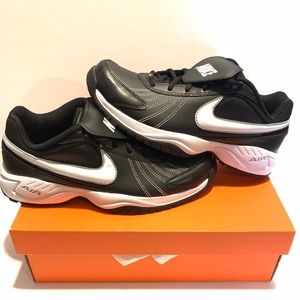 Nike aire diamond trainer men size 9 baseball shoe
